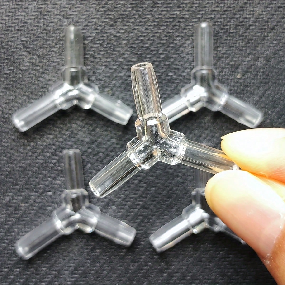 10個入り 4mm 透明プラスチック製水槽用「Y」型3方向エ - Aquarium Fish Youtube のレビューと価格